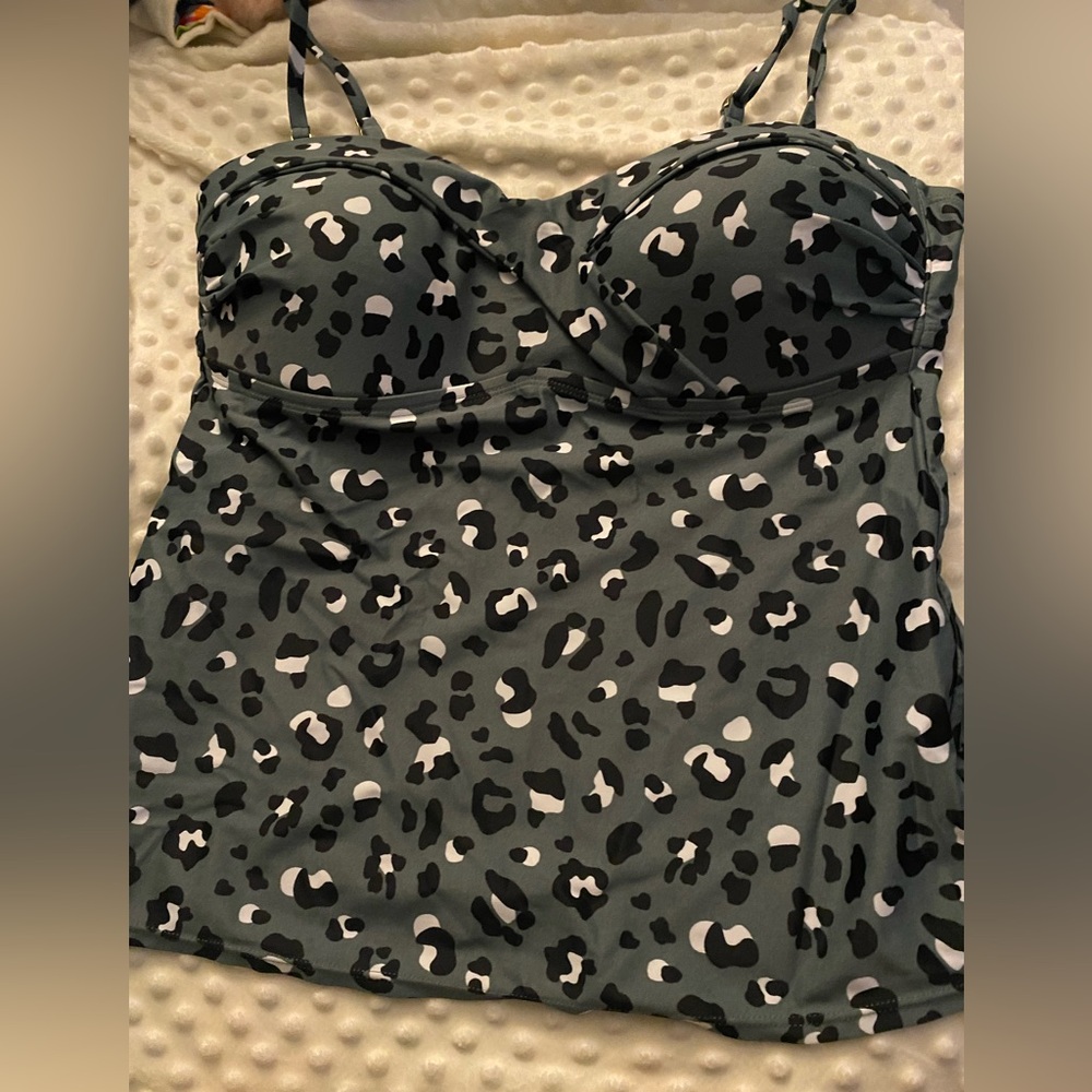 KONA SOL swim top size L